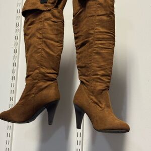 Brown suede knee high boots with 4” heel